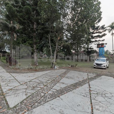 Bens Homestay Mitra Reddoorz Μπογκόρ Εξωτερικό φωτογραφία
