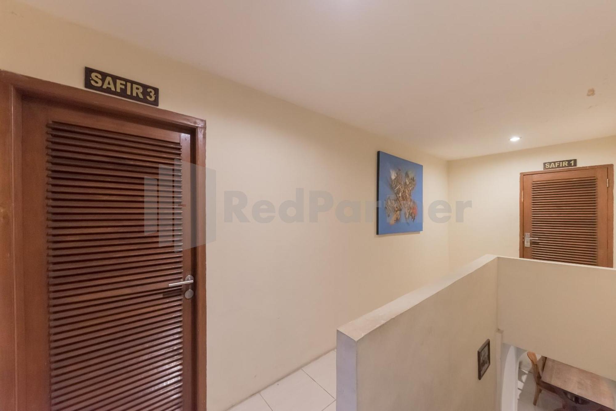 Bens Homestay Mitra Reddoorz Μπογκόρ Εξωτερικό φωτογραφία
